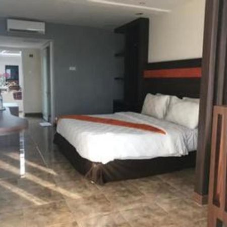 Satria Wisata Hotel Parepare Exteriér fotografie