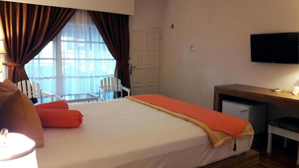 Satria Wisata Hotel Parepare Exteriér fotografie