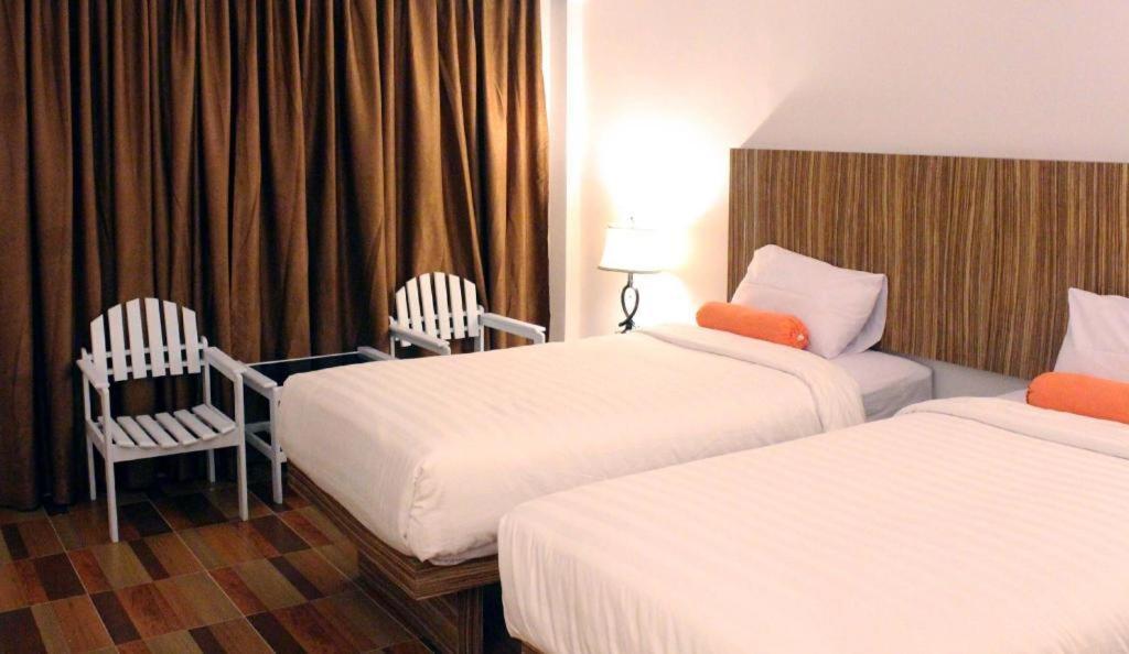 Satria Wisata Hotel Parepare Exteriér fotografie