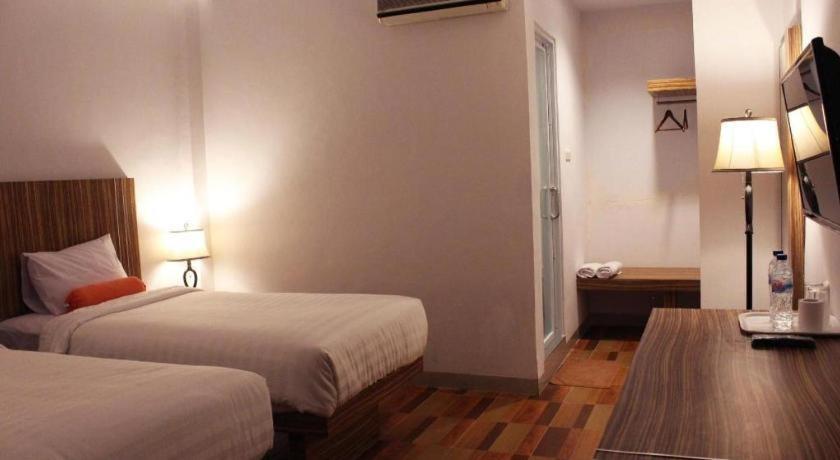 Satria Wisata Hotel Parepare Exteriér fotografie