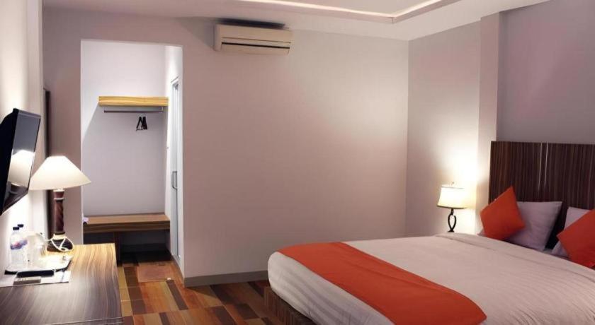 Satria Wisata Hotel Parepare Exteriér fotografie