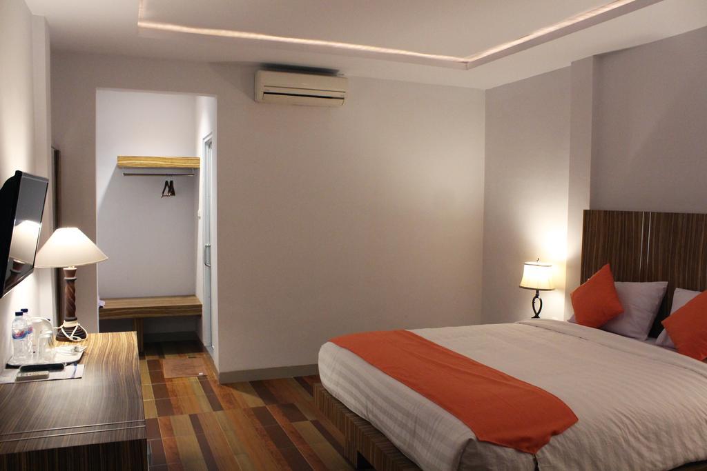 Satria Wisata Hotel Parepare Exteriér fotografie